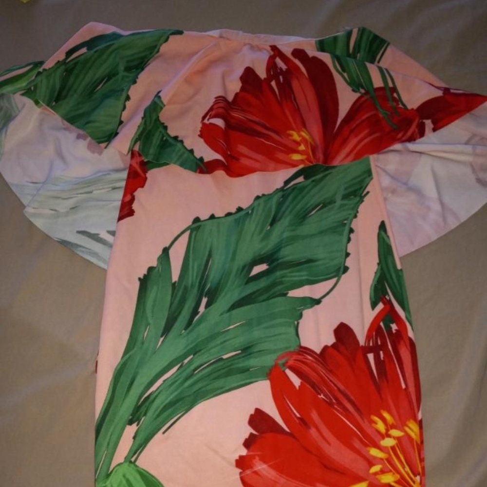 Brand new tube dress with zipper in back
